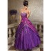 Фиолетовое бальное платье с вышивкой